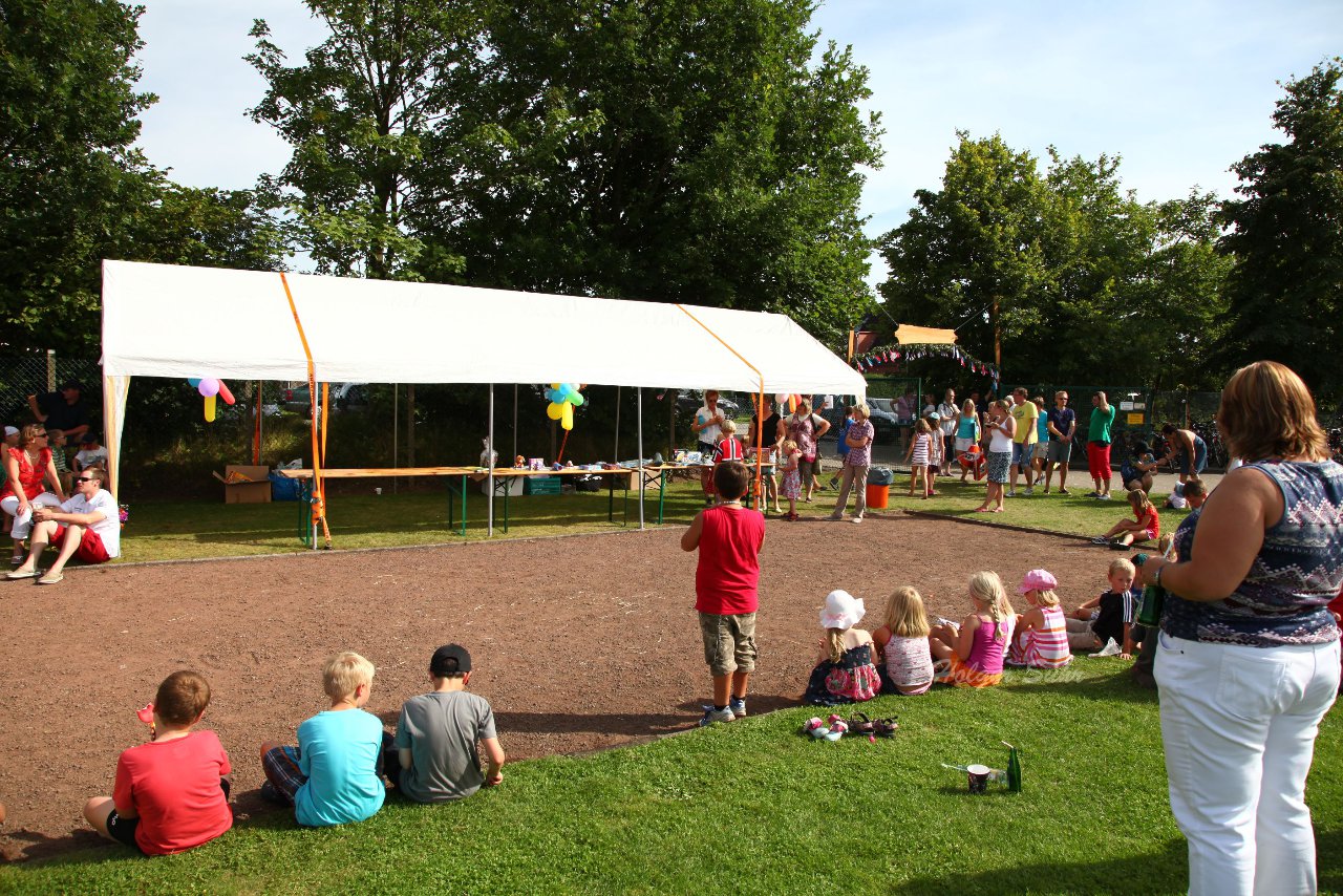 Bild 348 - Vogelschiessen am 18.8.12